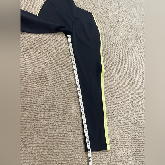 Splits 59 Rose High Waist Capri - Picture 13 of 14